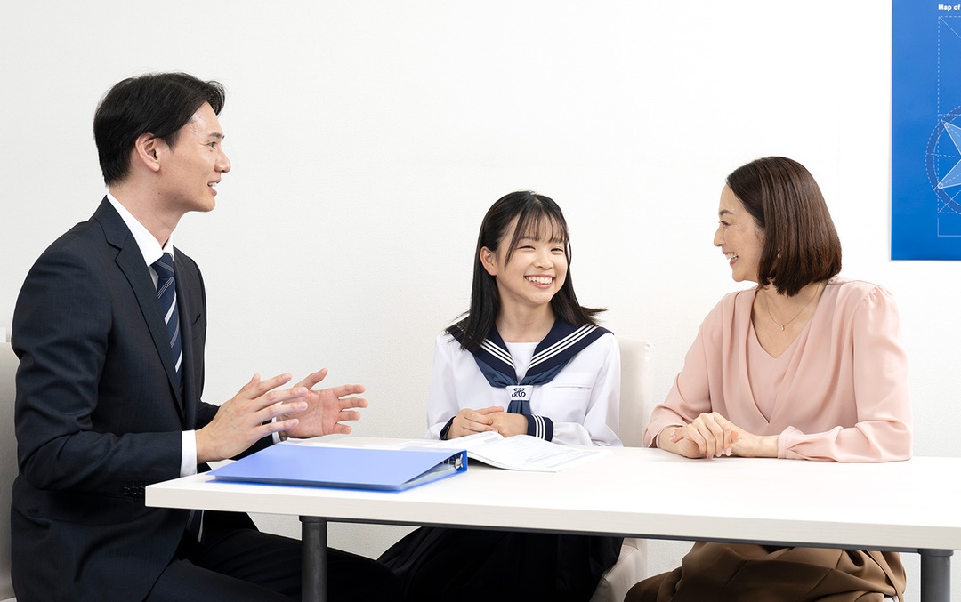 画像：学習面談によるきめ細かな進路指導