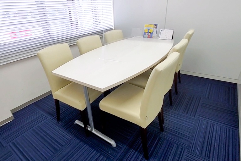 充実の学習環境:個別相談用の面談室。最適な学習方法や志望校のご提案などをこまめに行っています。