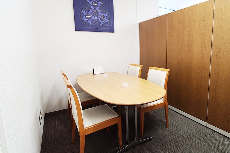 充実の学習環境:個別相談用の面談室。最適な学習方法や志望校のご提案などをこまめに行っています。