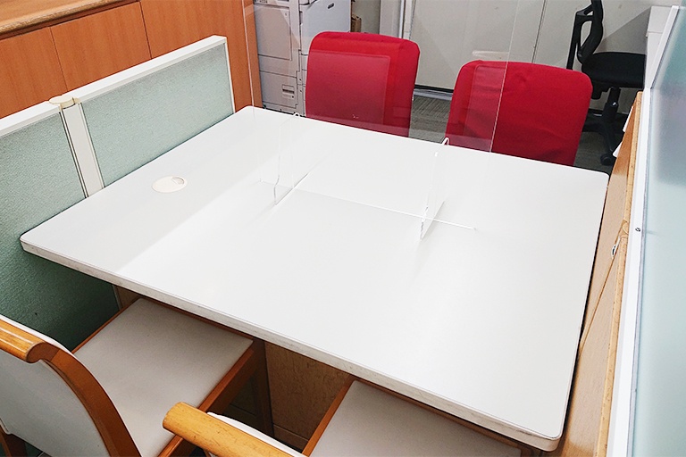 充実の学習環境:ちょっとした相談・質問をしやすいオープンスペース