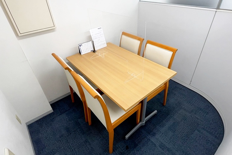 充実の学習環境:個別相談用の面談室。最適な学習方法や志望校のご提案などをこまめに行っています。