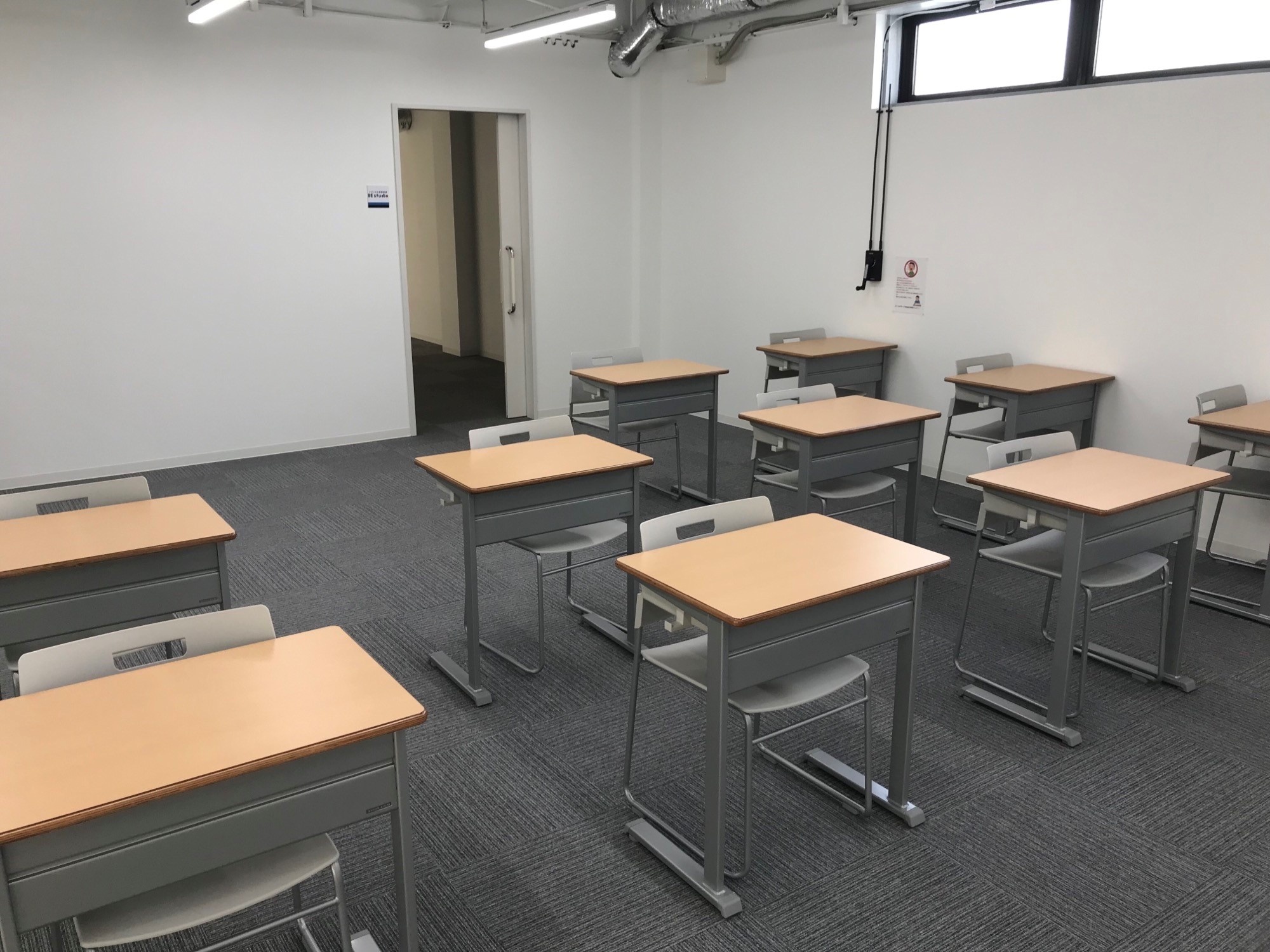 充実の学習環境:上層階に開放感のある学習スペースもあります。