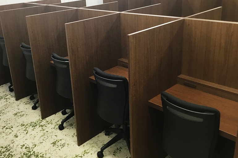 充実の学習環境:静かで集中しやすい自習スペース