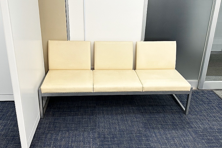 充実の学習環境:オープンな環境のフリースペース。お気軽にご質問・ご相談などをしていただけます