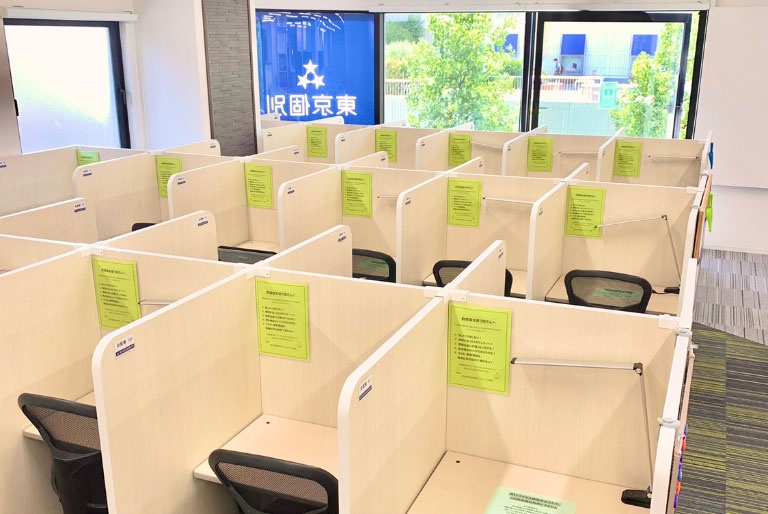 充実の学習環境:無料で使用できる自習席。集中しやすいと評判です。