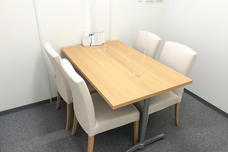 充実の学習環境:個別相談用の面談室。最適な学習方法や志望校のご提案などをこまめに行っています。