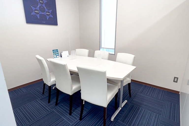 充実の学習環境:個別相談用の面談室。最適な学習方法や志望校のご提案などをこまめに行っています。