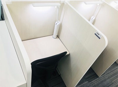 充実の学習環境:静かで集中しやすい自習スペース。