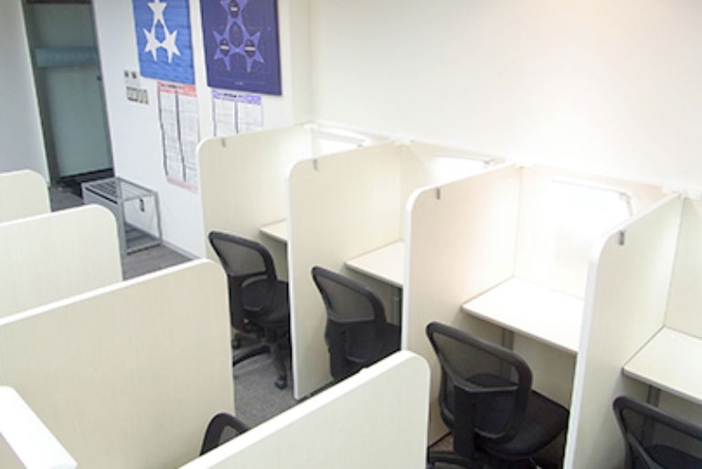 充実の学習環境:静かで集中しやすい自習スペース