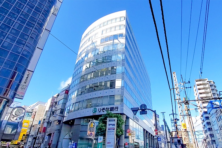 こちらのビルの10階が町田教室となります。