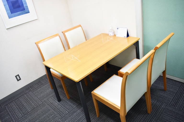充実の学習環境:個別相談用の面談室。最適な学習方法や志望校のご提案などをこまめに行っています。