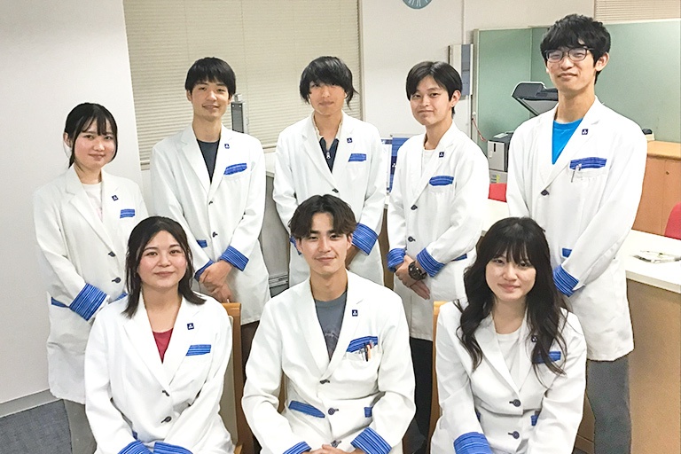 講師たちはお子さまの目標達成のために、日々一生懸命サポートさせていただきます。