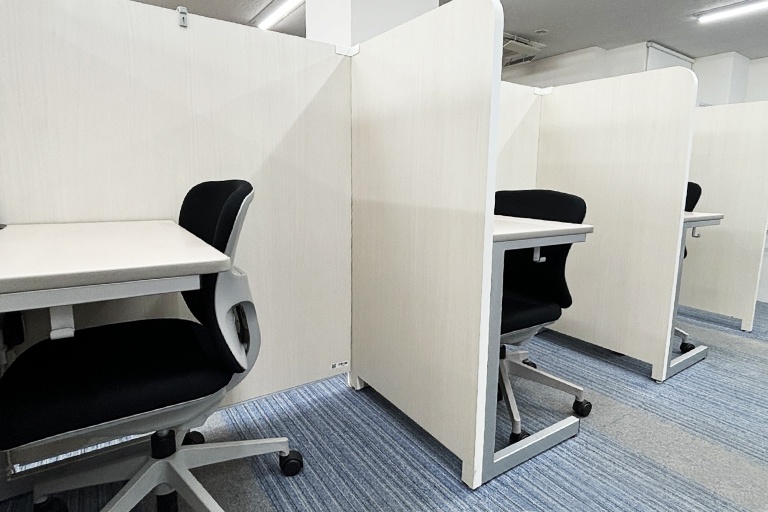 充実の学習環境:静かで集中しやすい自習スペース。