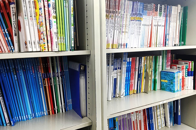 充実の学習環境:多様なテキストをご用意し、お子さまに最適なものをご提案しています。