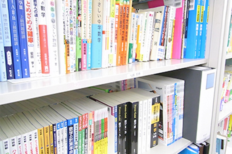 充実の学習環境:多様なテキストをご用意し、お子さまに最適なものをご提案しています。