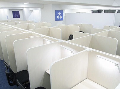 充実の学習環境:静かで集中しやすい自習スペース。