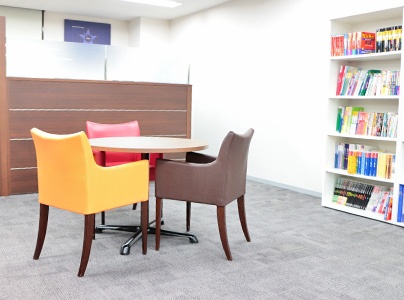 充実の学習環境:ちょっとした相談・質問をしやすいオープンスペース