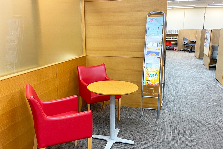 充実の学習環境:ちょっとした相談・質問をしやすいオープンスペース