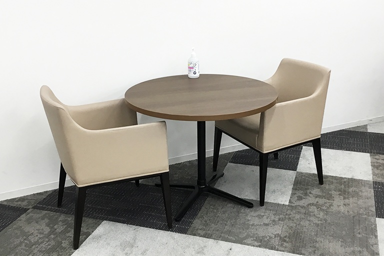 充実の学習環境:ちょっとした相談・質問をしやすいオープンスペース