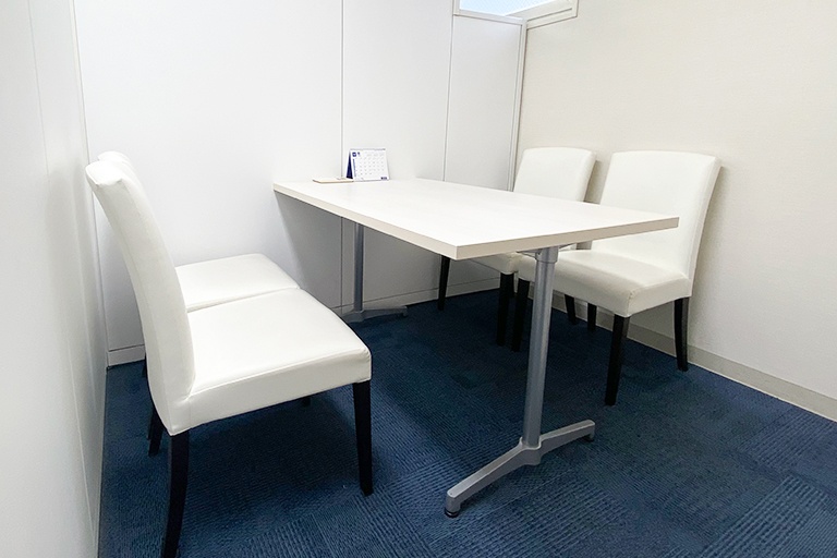 充実の学習環境:個別相談用の面談室。最適な学習方法や志望校のご提案などをこまめに行っています。