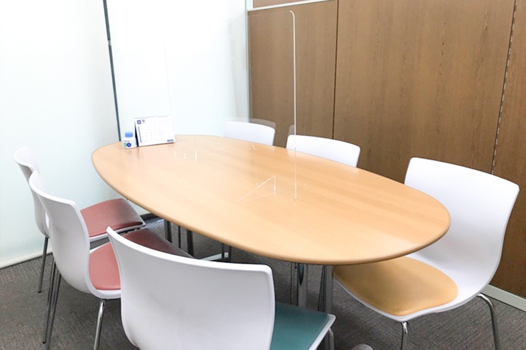 充実の学習環境:個別相談用の面談室。最適な学習方法や志望校のご提案などをこまめに行っています。