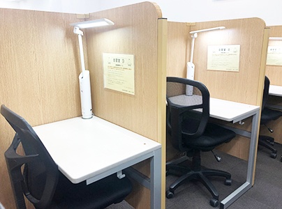 充実の学習環境:静かで集中しやすい自習スペース。