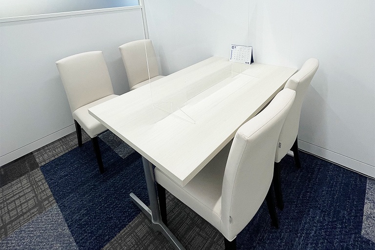 充実の学習環境:年数回の面談を実施。進路や学習方法について定期的にご提案しています。