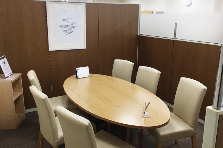 充実の学習環境:個別相談用の面談室。最適な学習方法や志望校のご提案などをこまめに行っています。