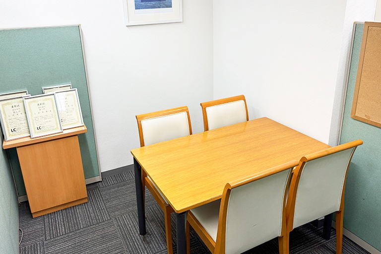 充実の学習環境:個別相談用の面談室。最適な学習方法や志望校のご提案などをこまめに行っています。