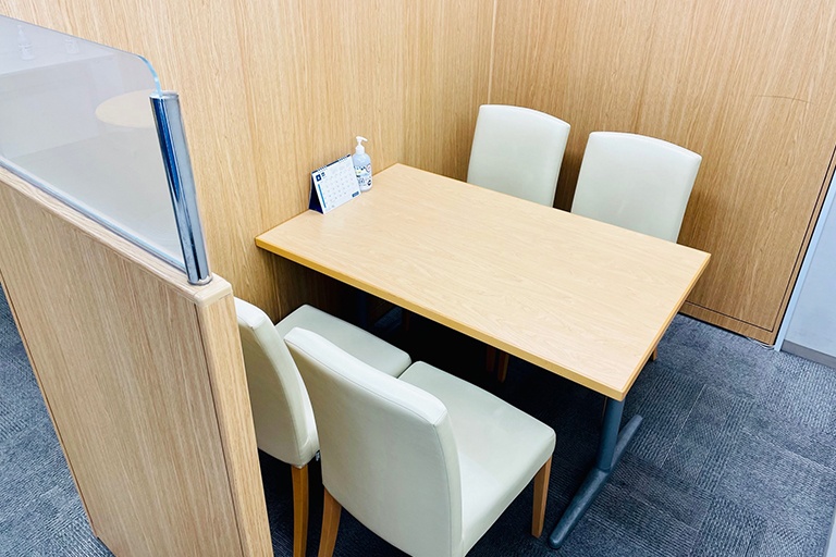 充実の学習環境:個別相談用の面談室。最適な学習方法や志望校のご提案などをこまめに行っています。