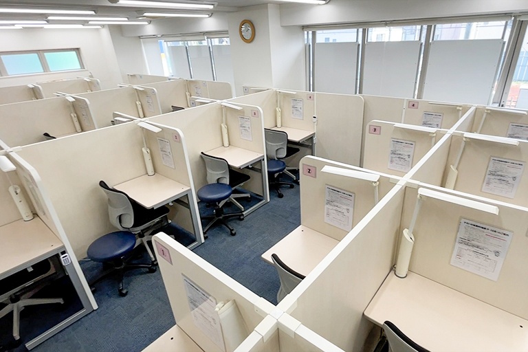 充実の学習環境:お子さまが集中して学習できる環境を用意してお待ちしています。