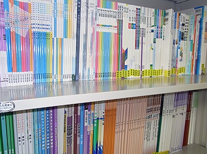 充実の学習環境:多様なテキストをご用意し、お子さまに最適なものをご提案しています。