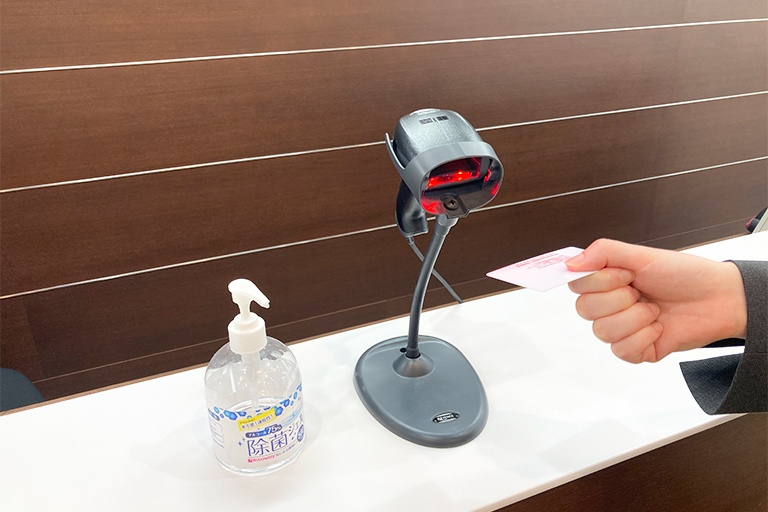 充実の学習環境:入室・退室時のメール配信サービスを実施しています。