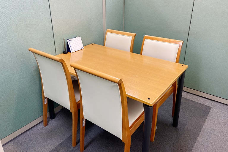 充実の学習環境:個別相談用の面談室。最適な学習方法や志望校のご提案などをこまめに行っています。