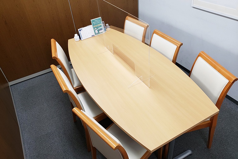 充実の学習環境:定期的に個別面談を実施。進路や学習法などご家庭ごとにご提案します。