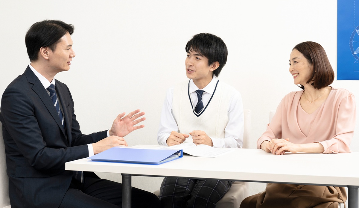 特徴5:ベネッセグループの豊富な情報で最適な進路提案