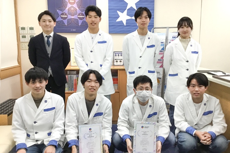 お子さまにぴったり合った講師が担当できるよう、多くの講師を揃えております