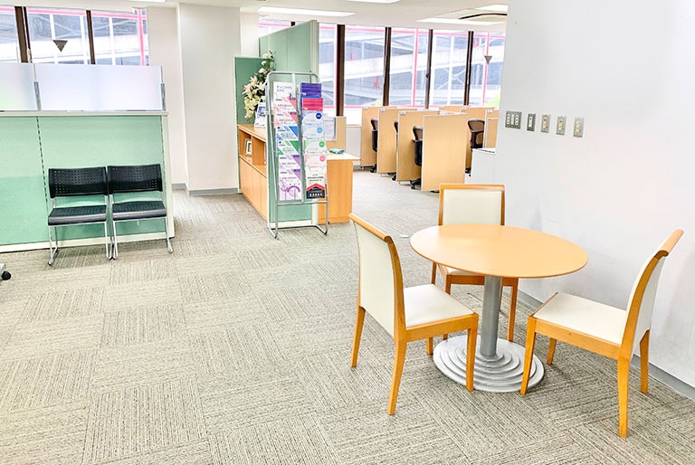 充実の学習環境:ちょっとした相談・質問をしやすいオープンスペース