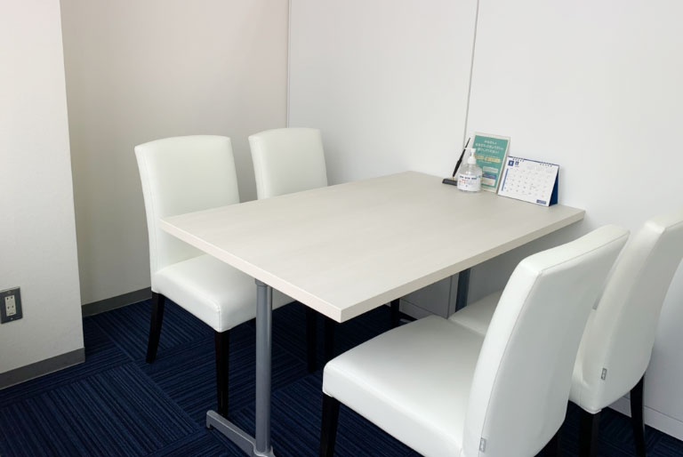 充実の学習環境:個別相談用の面談室。最適な学習方法や志望校のご提案などをこまめに行っています。