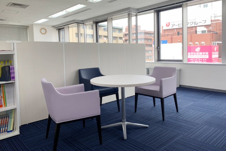 充実の学習環境:ちょっとした相談・質問をしやすいオープンスペース
