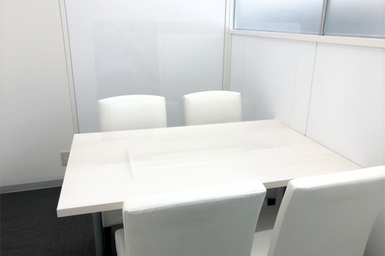 充実の学習環境:個別相談用の面談室。最適な学習方法や志望校のご提案などをこまめに行っています。