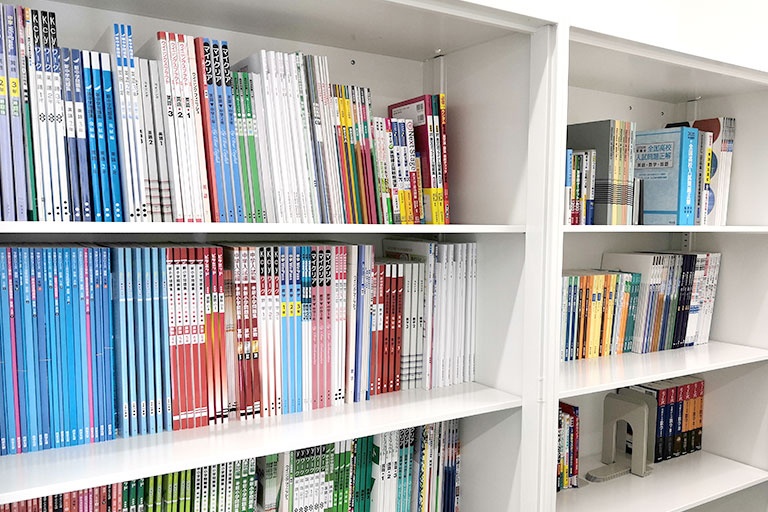 充実の学習環境:多様なテキストをご用意し、お子さまに最適なものをご提案しています。