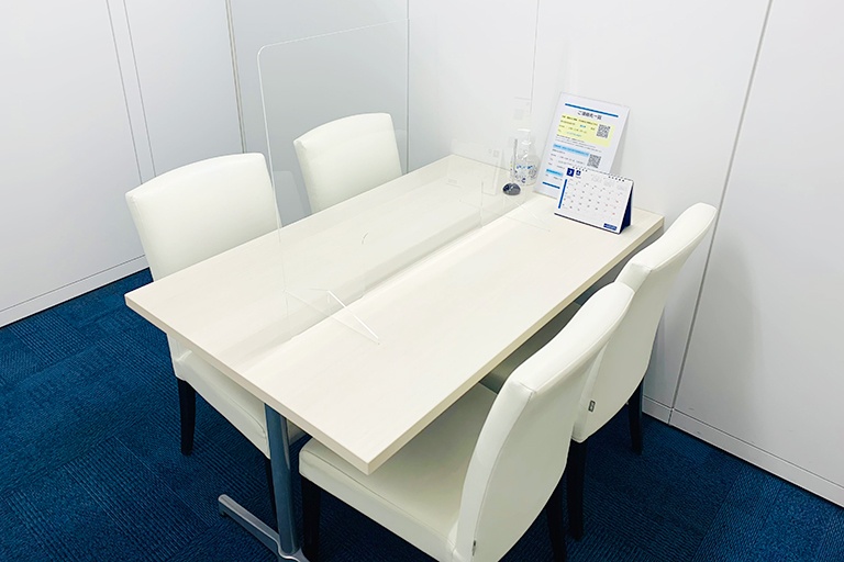 充実の学習環境:年数回の面談を実施。進路や学習方法について定期的にご提案しています。