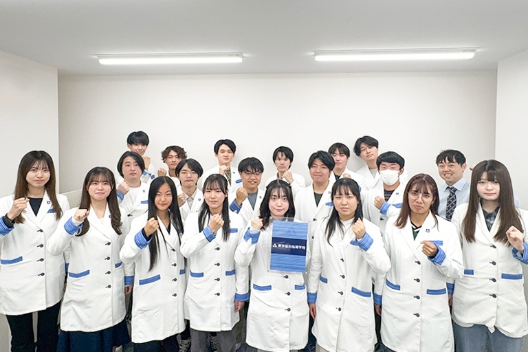 講師たちはお子さまの目標達成のために、日々一生懸命サポートさせていただきます。